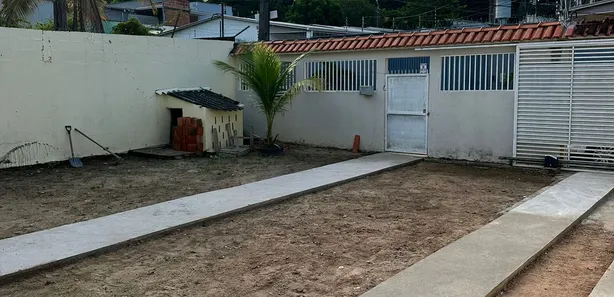 Sobrado com 5 Quartos à venda, 188m² no Parque 10 de Novembro, Manaus