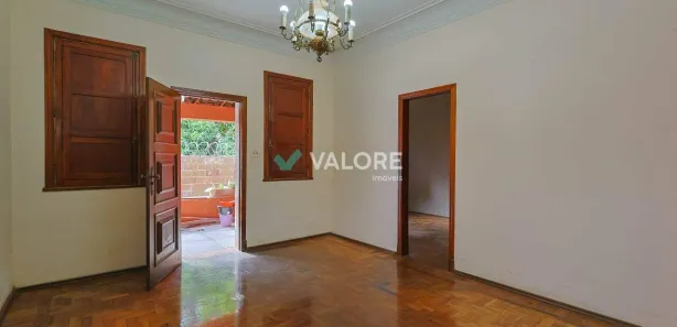 Imóvel Comercial com 4 Quartos para alugar, 380m² no Santa Efigênia, Belo Horizonte