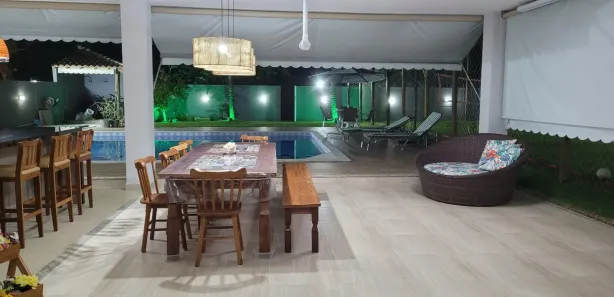 Casa com 5 Quartos para alugar, 364m² no Interlagos (Abrantes), Camaçari