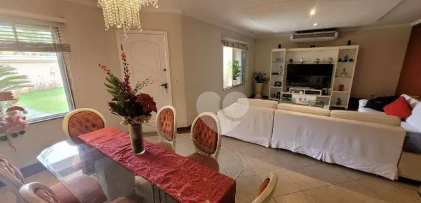 Casa de Condomínio com 4 Quartos para alugar, 233m² no Camorim, Rio de Janeiro