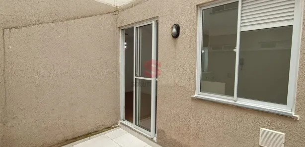 Apartamento com 2 Quartos para alugar, 45m² no Jardim Itaqui, Campo Largo