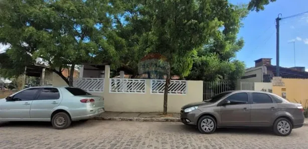 Casa com 4 Quartos à venda, 200m² no Ponta de Serrambi, Ipojuca