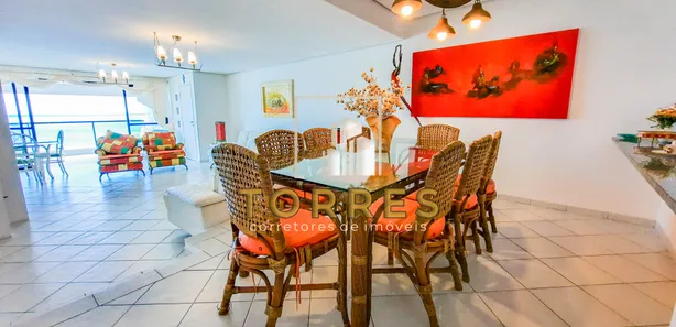 Apartamento com 4 Quartos para alugar, 190m² no Pitangueiras, Guarujá