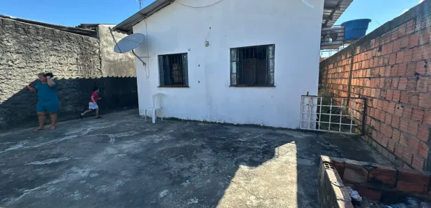 Casa com 2 Quartos à venda, 60m² no Nova Cidade, Manaus