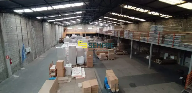 Galpão/Depósito/Armazém para alugar, 1280m² no Distrito Industrial Jardim Piemont Norte, Betim