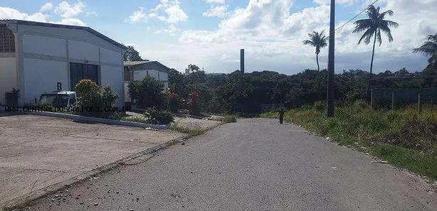 Galpão/Depósito/Armazém para alugar, 750m² no Pirajá, Salvador