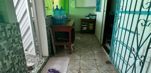 Casa com 6 Quartos à venda, 300m² no Monte das Oliveiras, Manaus
