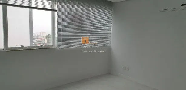 Sala Comercial à venda, 39m² no Sanvitto, Caxias do Sul