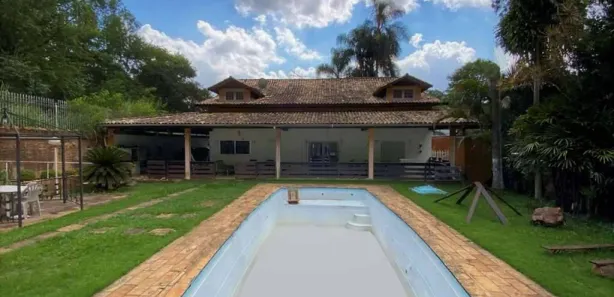 Fazenda/Sítio com 4 Quartos à venda, 780m² no Chácara dos Junqueiras, Carapicuíba