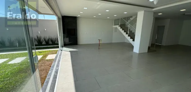 Sobrado com 4 Quartos à venda, 234m² no Balneário Marajó, Matinhos