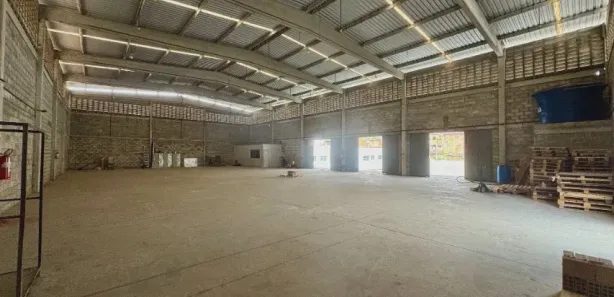 Galpão/Depósito/Armazém para alugar, 680m² no Fazenda Grande do Retiro, Salvador