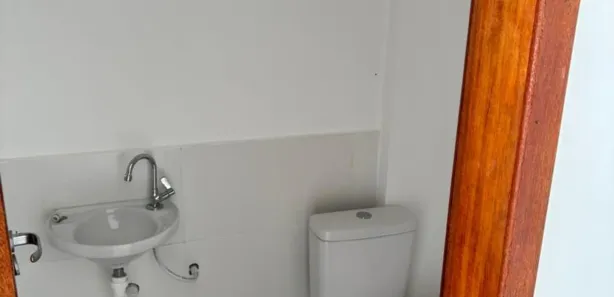Ponto Comercial para venda ou aluguel, 28m² no Portinho, Cabo Frio