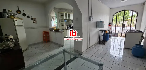 Casa com 4 Quartos à venda, 318m² no Compensa, Manaus