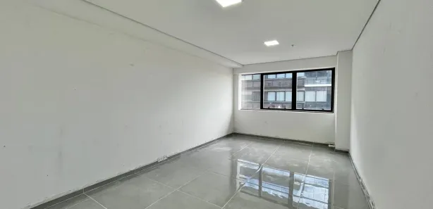 Sala Comercial para alugar, 35m² no Marechal Rondon, Canoas