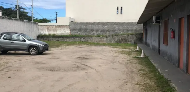 Galpão/Depósito/Armazém com 1 Quarto para alugar, 750m² no Buraquinho, Lauro de Freitas