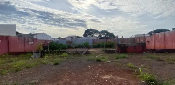 Lote/Terreno para alugar, 840m² no Jardim Bandeirantes, Campo Mourão