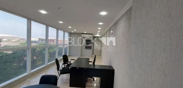 Sala Comercial para venda ou aluguel, 33m² no Barra Olímpica, Rio de Janeiro