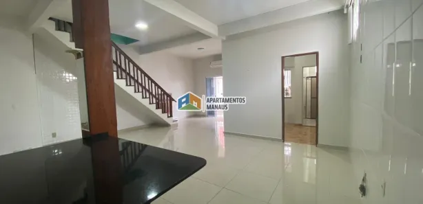 Sobrado com 3 Quartos à venda, 235m² no Parque 10 de Novembro, Manaus