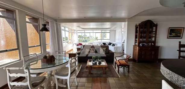 Apartamento com 4 Quartos para alugar, 194m² no Jardim Apipema, Salvador