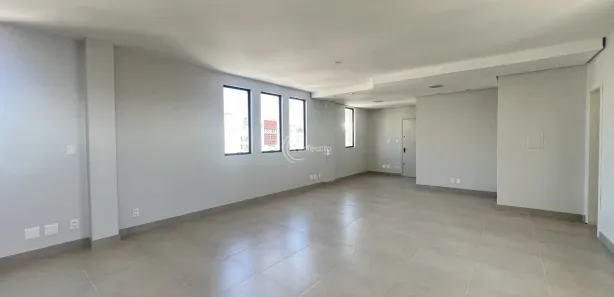 Sala Comercial para alugar, 75m² no Centro, Caxias do Sul