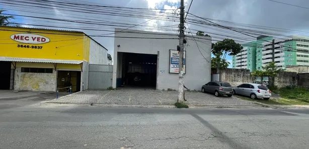 Galpão/Depósito/Armazém com 2 Quartos à venda, 300m² no Recreio Ipitanga, Lauro de Freitas