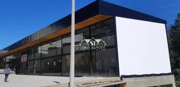 Ponto Comercial para alugar, 50m² no Samambaia, Petrópolis
