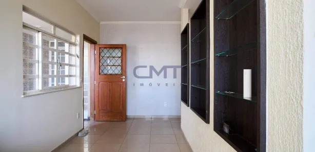 Casa com 3 Quartos para alugar, 220m² no Santa Efigênia, Belo Horizonte
