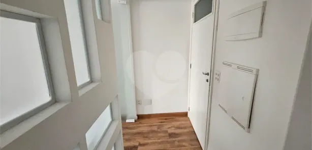 Sala Comercial à venda, 25m² no São Domingos, Niterói