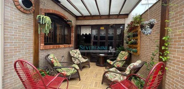 Sobrado com 4 Quartos à venda, 360m² no Vila Imbui, Cachoeirinha