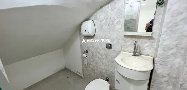Galpão/Depósito/Armazém para venda ou aluguel, 300m² no Taquara, Rio de Janeiro