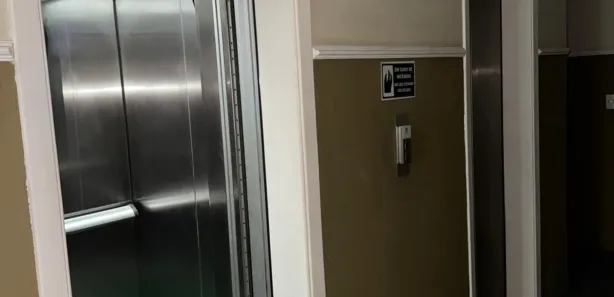 Sala Comercial à venda, 42m² no Centro, Santos