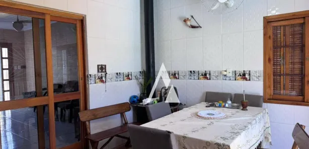 Sobrado com 3 Quartos à venda, 133m² no Centro, Nova Santa Rita
