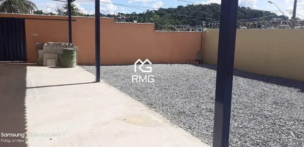 Galpão/Depósito/Armazém para venda ou aluguel, 254m² no Liberdade, Santa Luzia