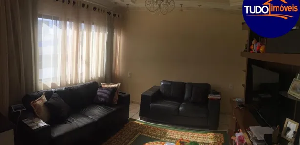 Sobrado com 3 Quartos à venda, 120m² no Santa Maria, Brasília