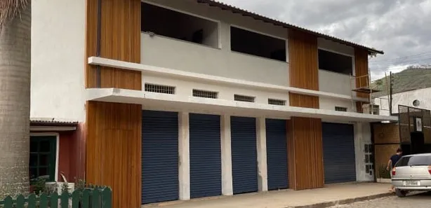 Ponto Comercial para alugar, 80m² no Pedro do Rio, Petrópolis