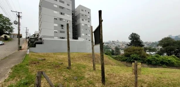 Lote/Terreno à venda, 428m² no Cruzeiro, Caxias do Sul