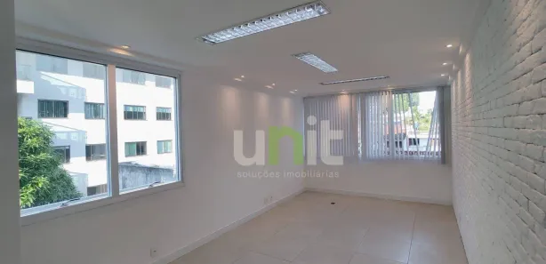 Sala Comercial à venda, 30m² no São Francisco, Niterói