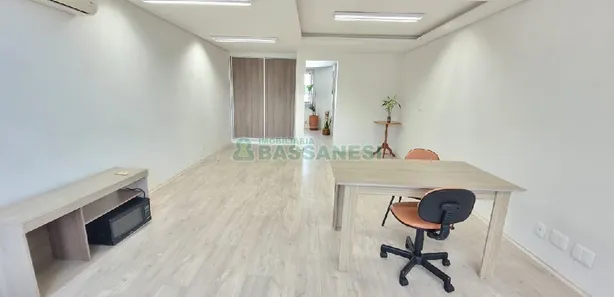 Sala Comercial à venda, 42m² no Centro, Caxias do Sul