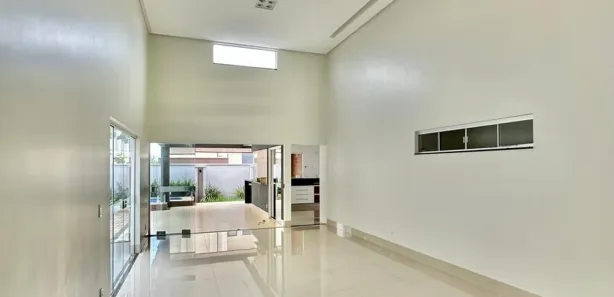 Casa com 3 Quartos para venda ou aluguel, 260m² no Jardins Valência, Goiânia