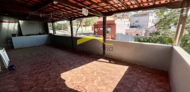 Casa com 3 Quartos para alugar, 400m² no Estrela do Oriente, Belo Horizonte