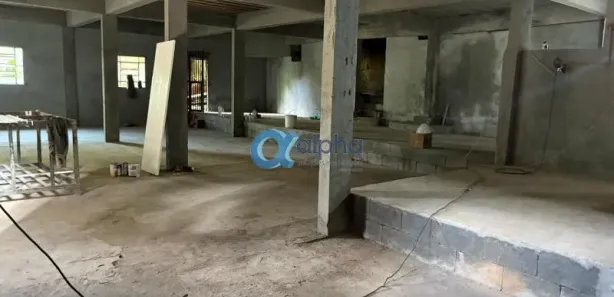 Galpão/Depósito/Armazém para alugar, 400m² no Quarteirão Brasileiro, Petrópolis