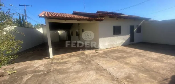 Casa com 3 Quartos para alugar, 120m² no Jardim Mariliza, Goiânia