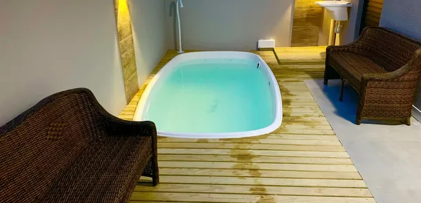 Sobrado com 4 Quartos para alugar, 150m² no Mariscal, Bombinhas