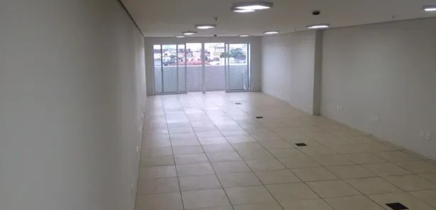 Sala Comercial para alugar, 94m² no Centro, Santos