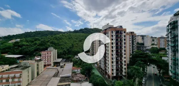 Sala Comercial à venda, 28m² no Santa Rosa, Niterói