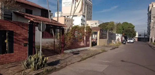 Sobrado com 3 Quartos à venda, 300m² no Vila Márcia, Cachoeirinha