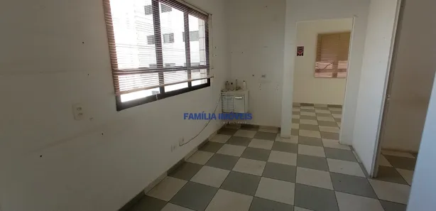 Sala Comercial para alugar, 44m² no Gonzaga, Santos