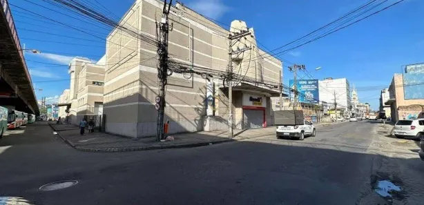 Prédio Comercial para alugar, 45000m² no Centro, Nova Iguaçu
