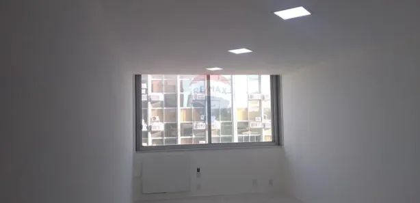 Sala Comercial para alugar, 41m² no Caminho das Árvores, Salvador