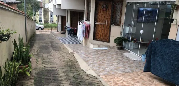Sobrado com 3 Quartos à venda, 81m² no Centro, Viamão